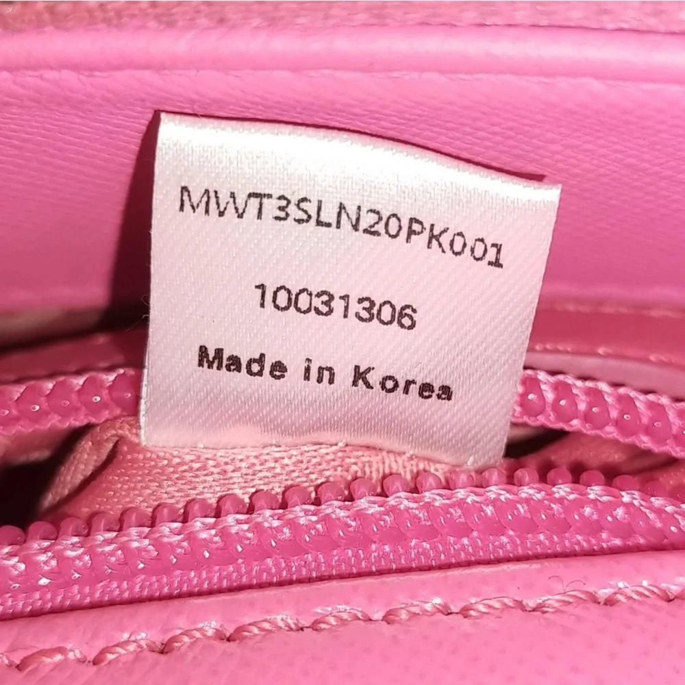 Authentic MCM Hand Bag Pink Leather crossbody purse HOT PINK - Picture 9 of 9